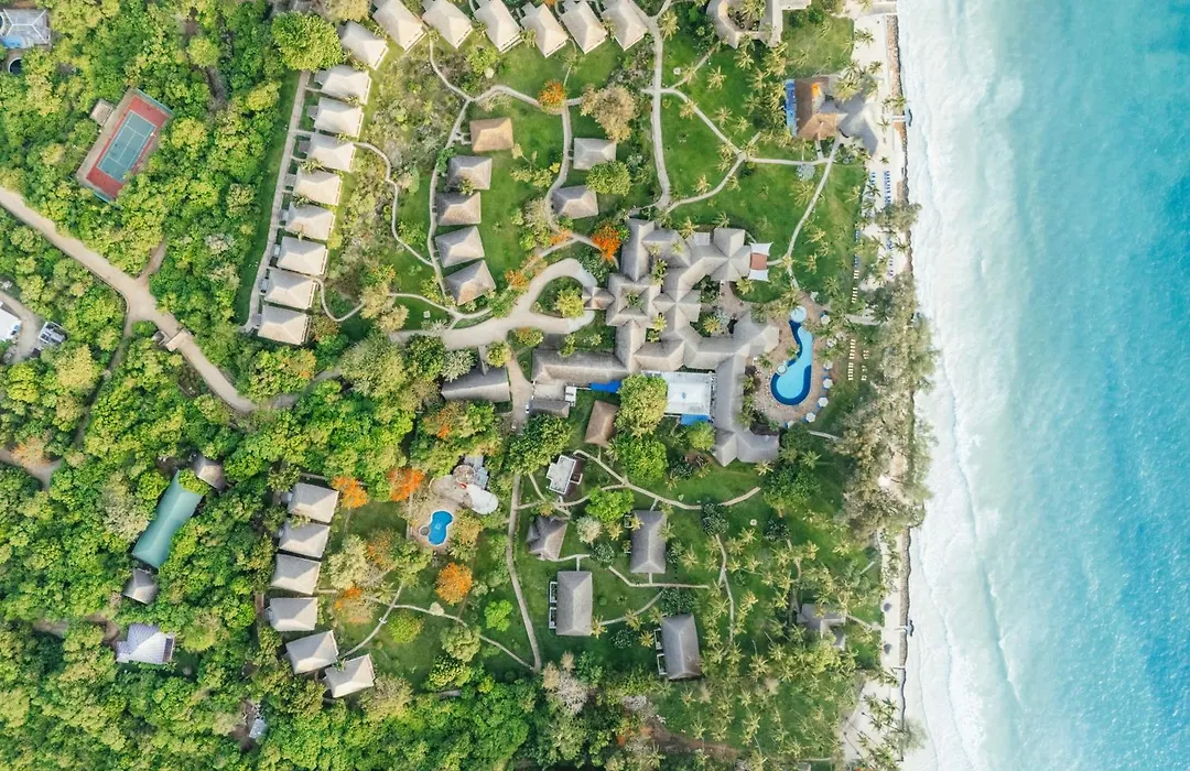 Bluebay Beach Resort & Spa-1